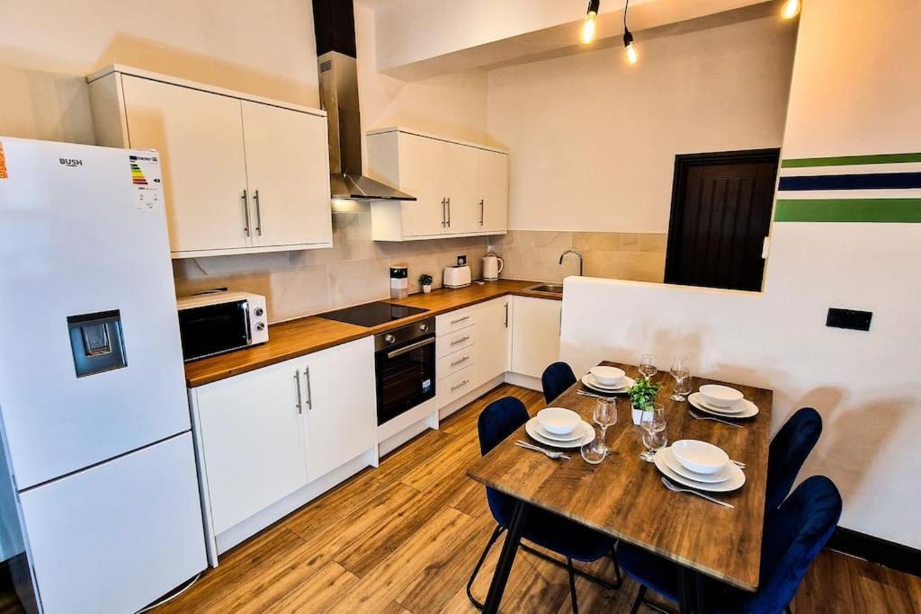 リヴァプールBeautiful Flat On Breck Roadアパートメント エクステリア 写真