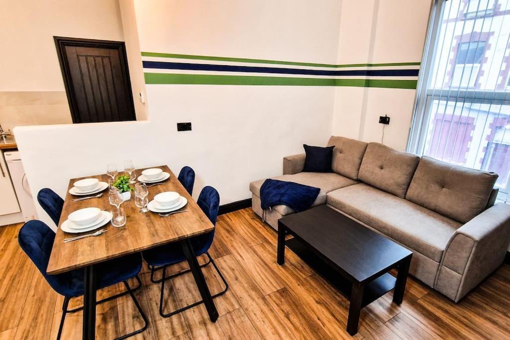 リヴァプールBeautiful Flat On Breck Roadアパートメント エクステリア 写真